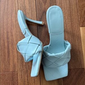 🚨 Flash Sale 🚨 Amazon Light Blue Woven Mules